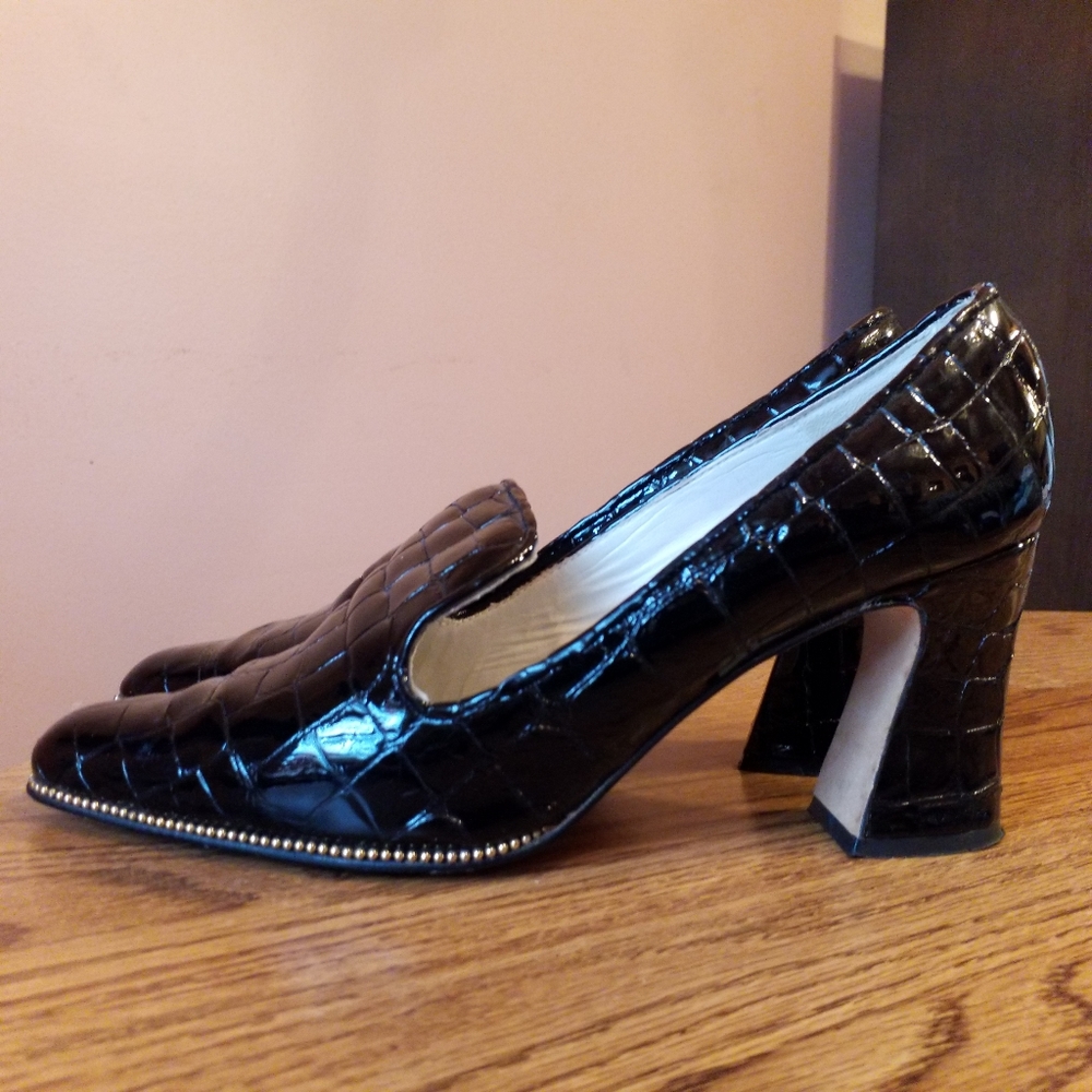 factory collection made in spain croc embossed flare Heel pumps pointed …